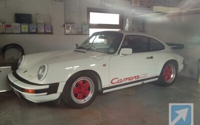 Porsche 911 3.2 Carrera Club Sport sells at Autofarm