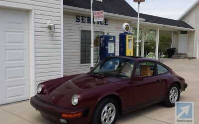Porsche 911 3.2 Carrera in timewarp Ruby Red
