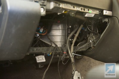 Porsche Cayenne fresh air blower fan repair (3)