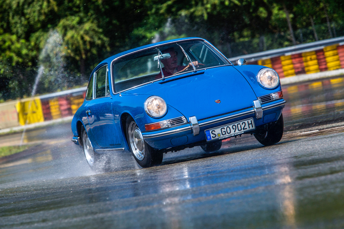 Röhrl-approved tyres for classic Porsche sports cars